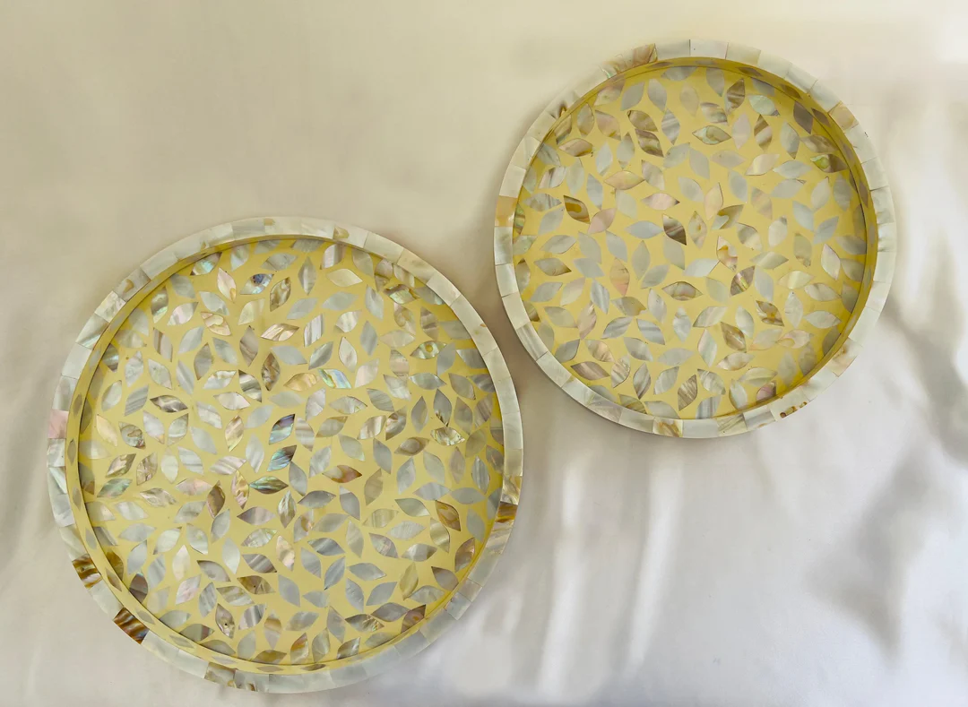 Jodha Furniture Golden Elegance Leaf Tray In Mother Of Pearl